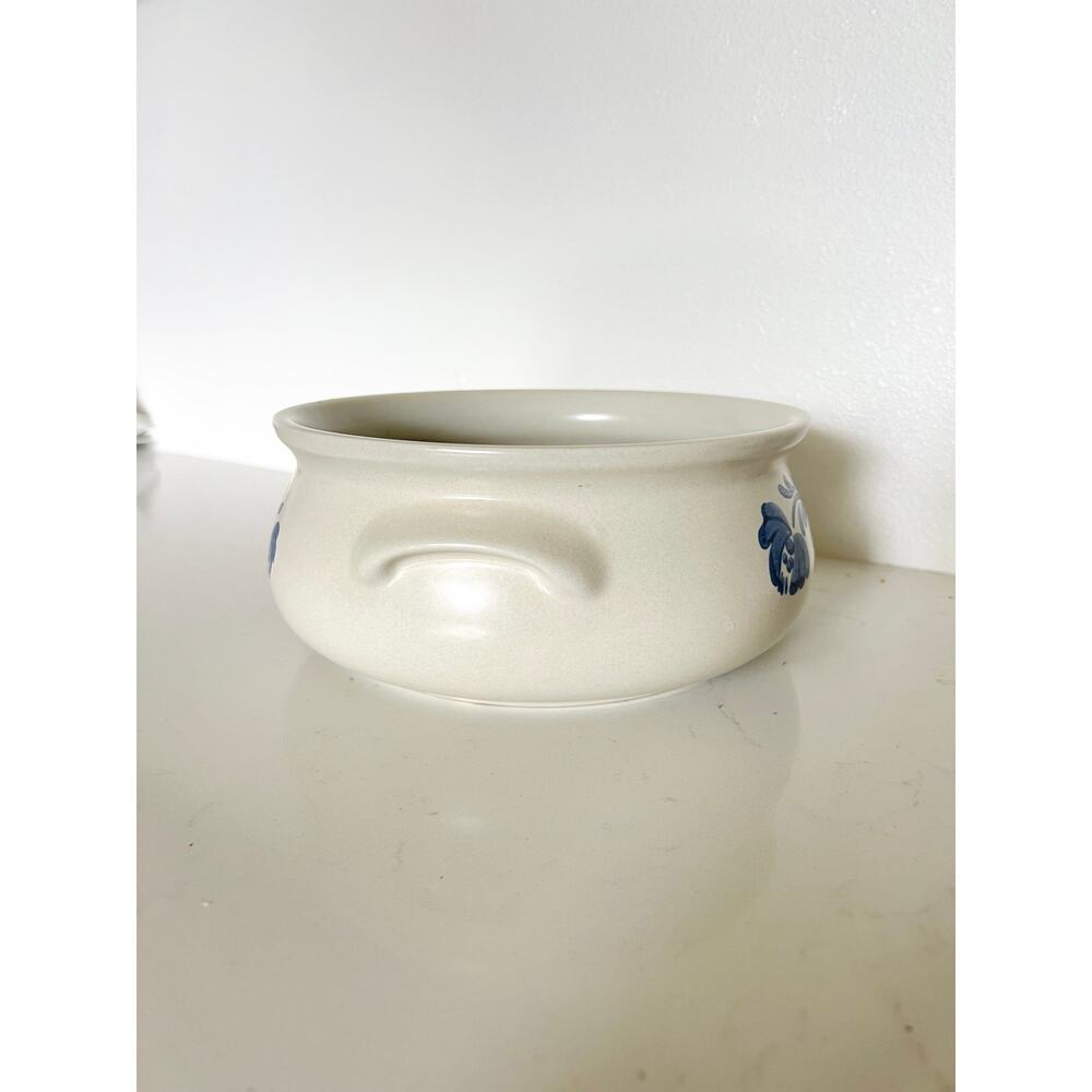 Vtg Pfaltzgraff Yorktowne Blue Stoneware 2qt Casserole Dish Pennsylvania Dutch - Picture 3 of 6